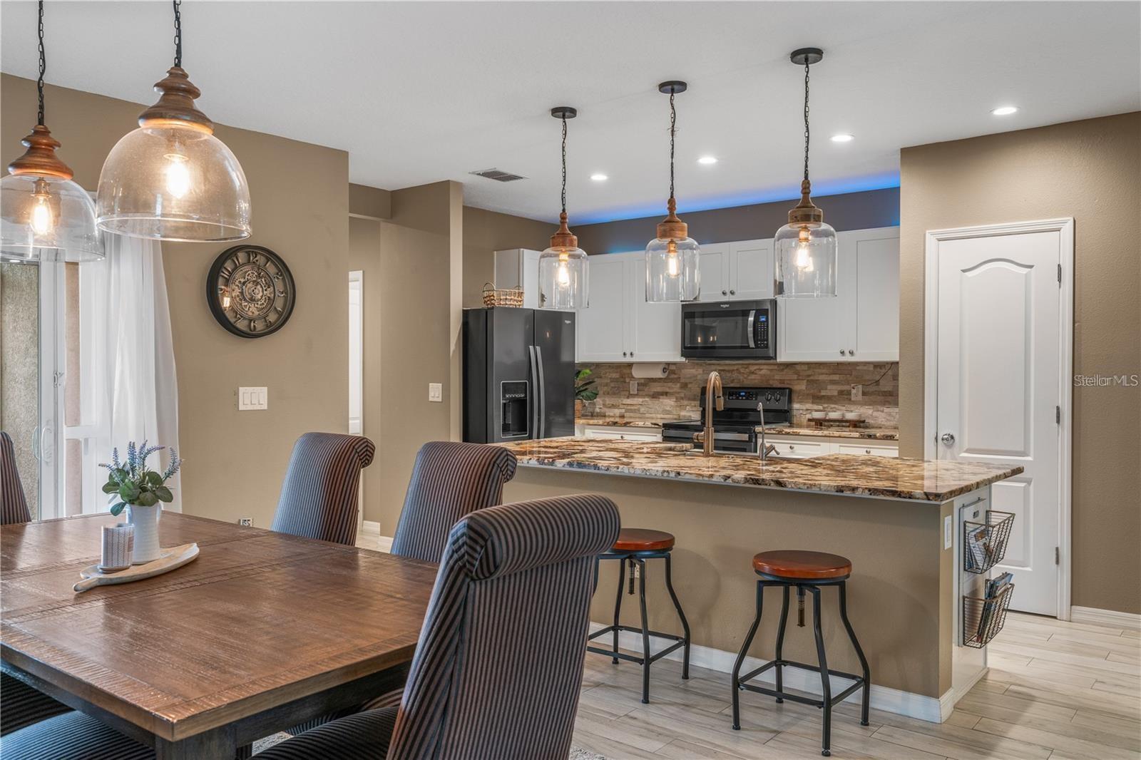 Image 8 of 28 For 4833 Apple Blossom Lane