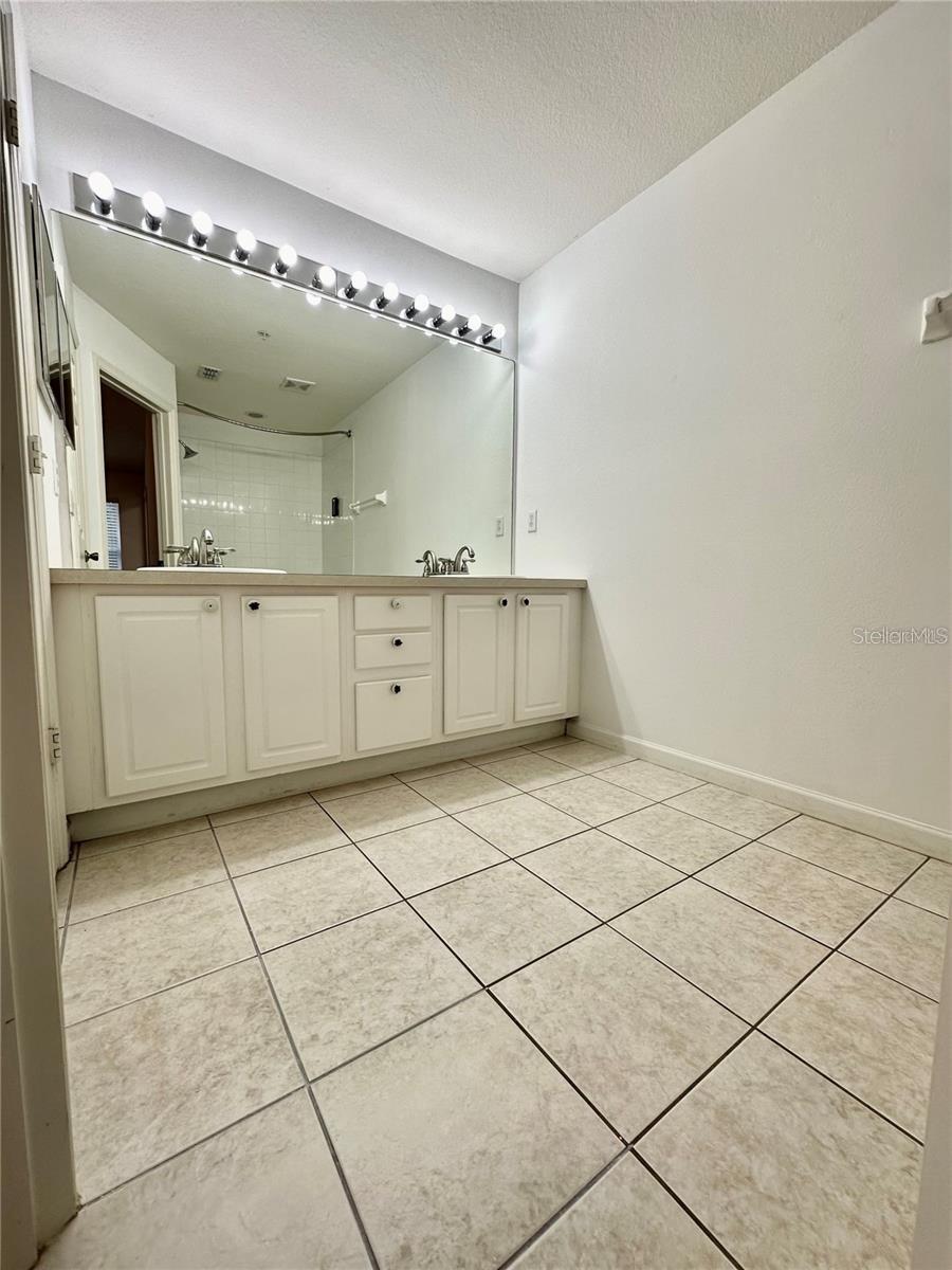 Image 11 of 20 For 6080 Twain Street 102