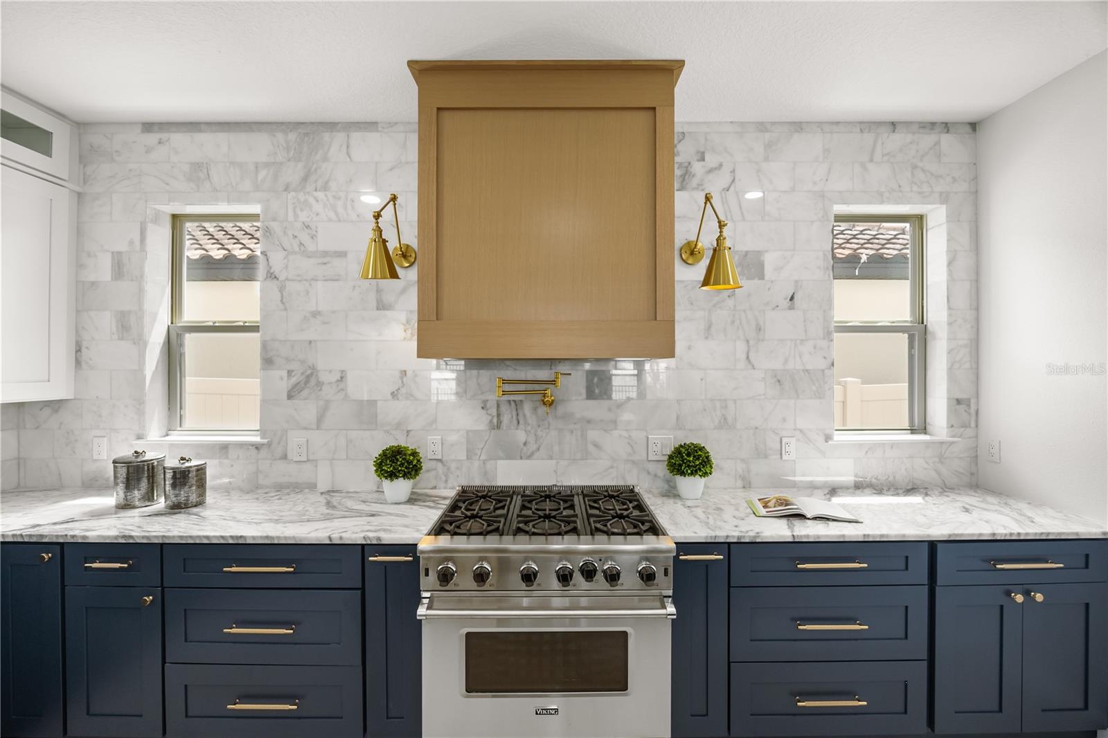 Image 16 of 51 For 8349 Vivaro Isle Way