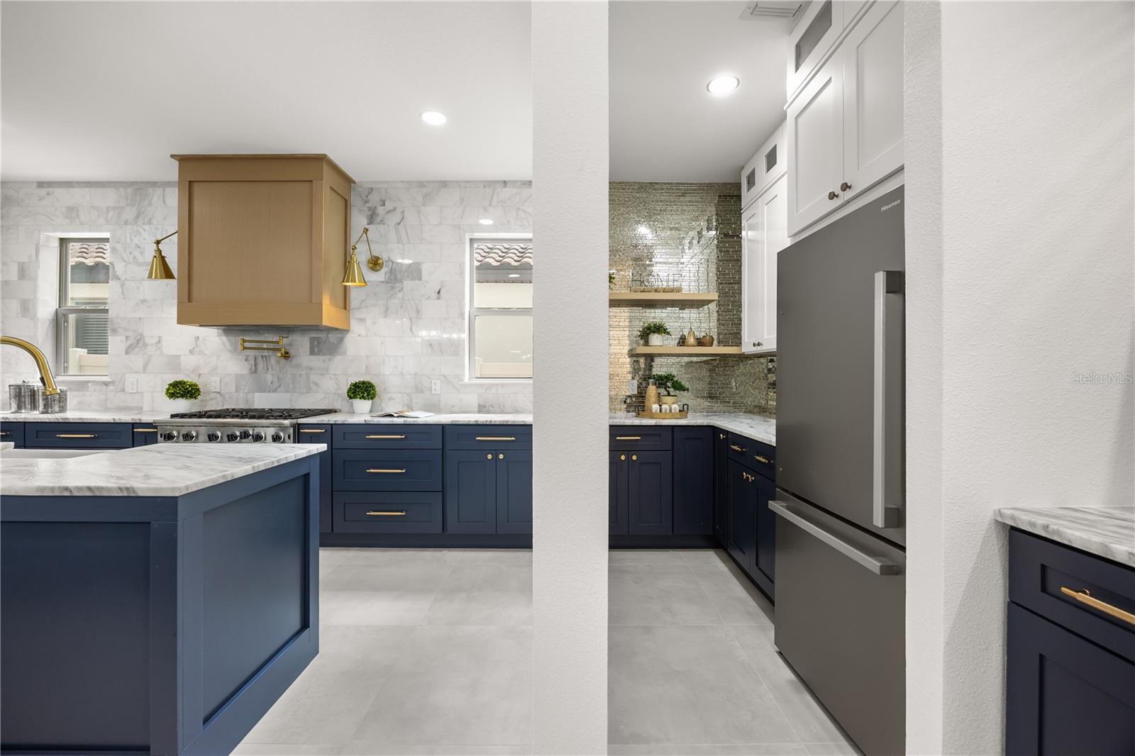 Image 18 of 51 For 8349 Vivaro Isle Way