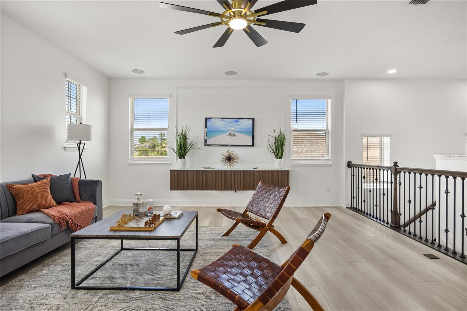 Image 24 of 51 For 8349 Vivaro Isle Way