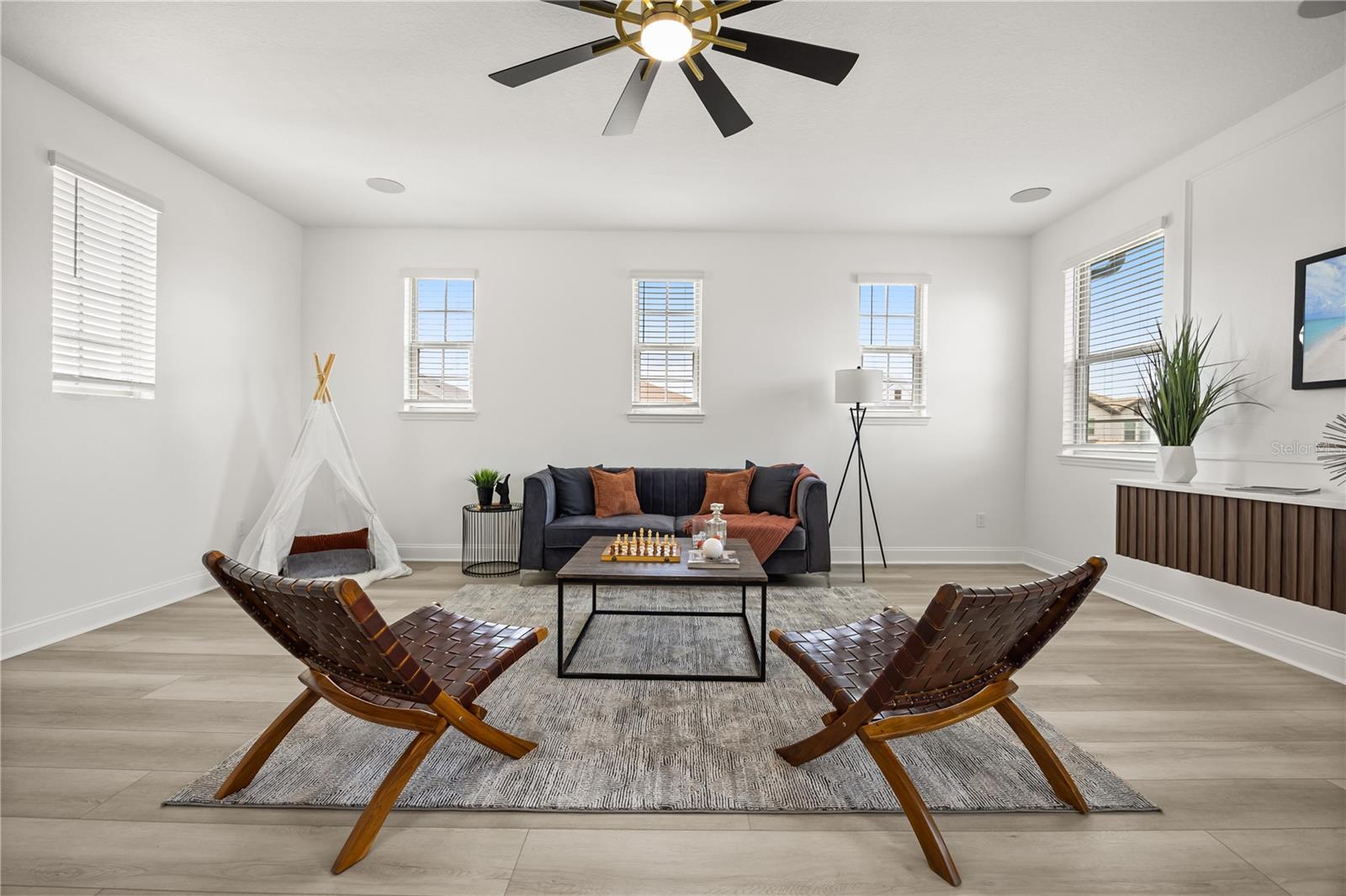 Image 26 of 51 For 8349 Vivaro Isle Way
