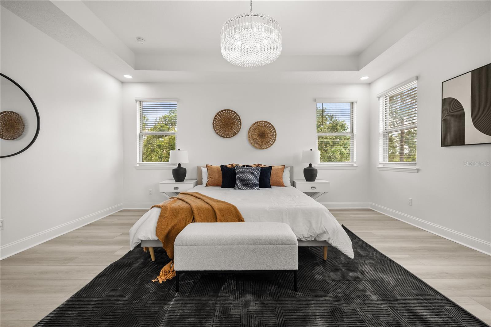 Image 32 of 51 For 8349 Vivaro Isle Way