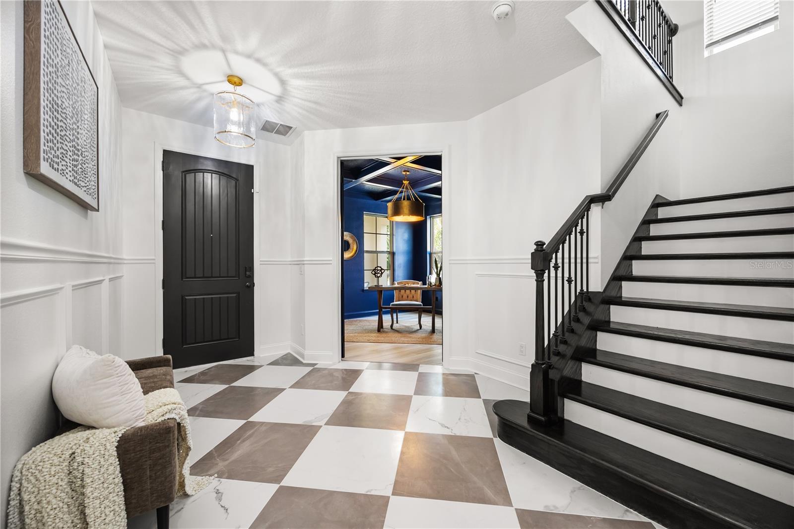Image 4 of 51 For 8349 Vivaro Isle Way