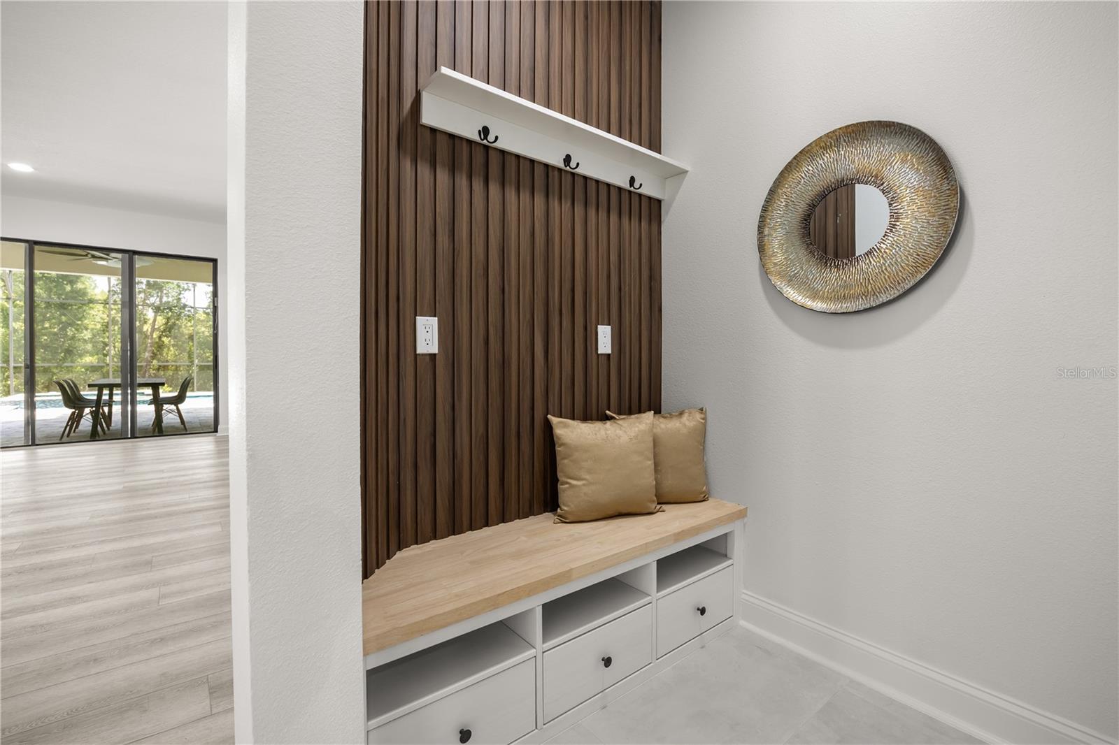 Image 6 of 51 For 8349 Vivaro Isle Way