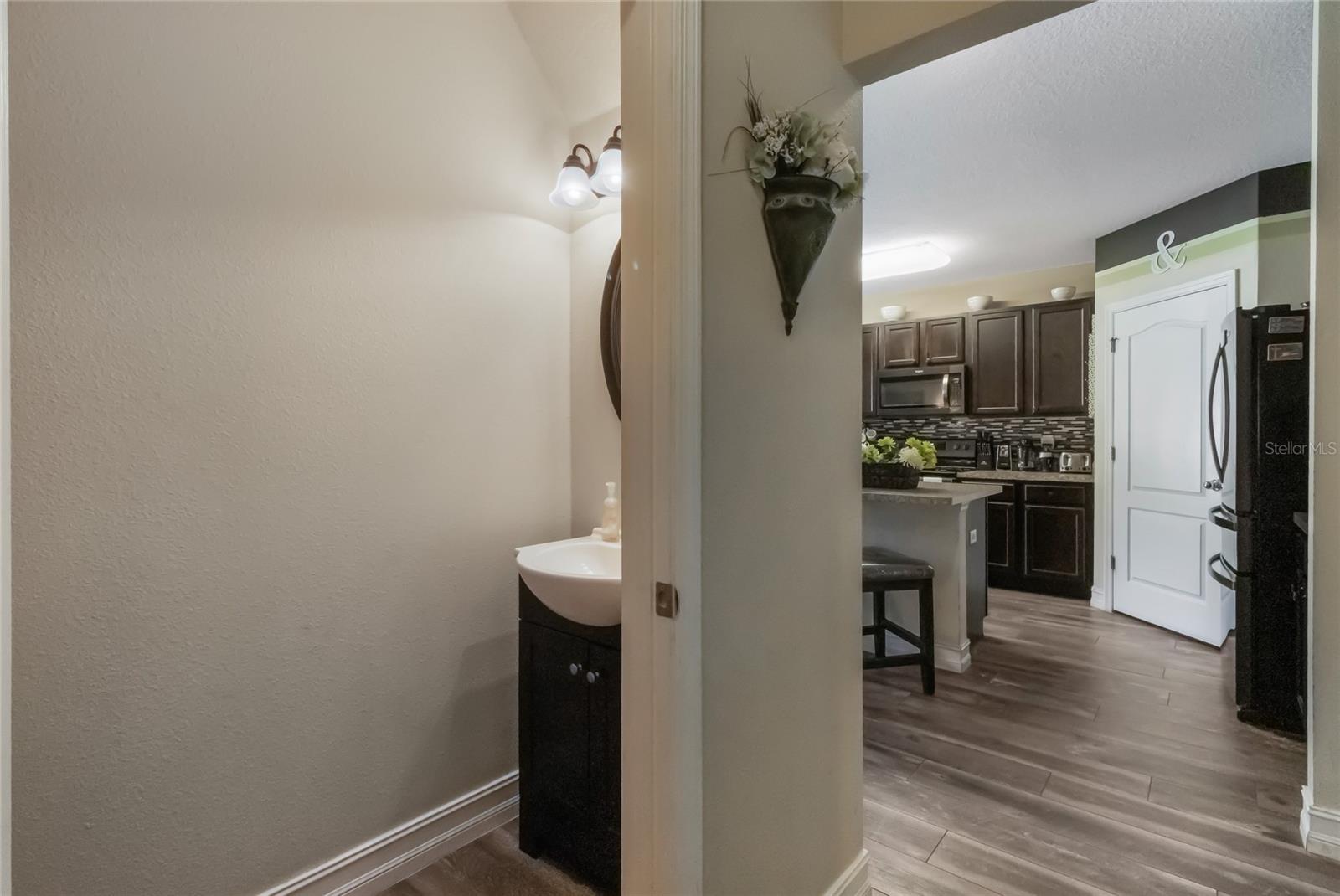 Image 14 of 54 For 210 Lazy Willow Drive