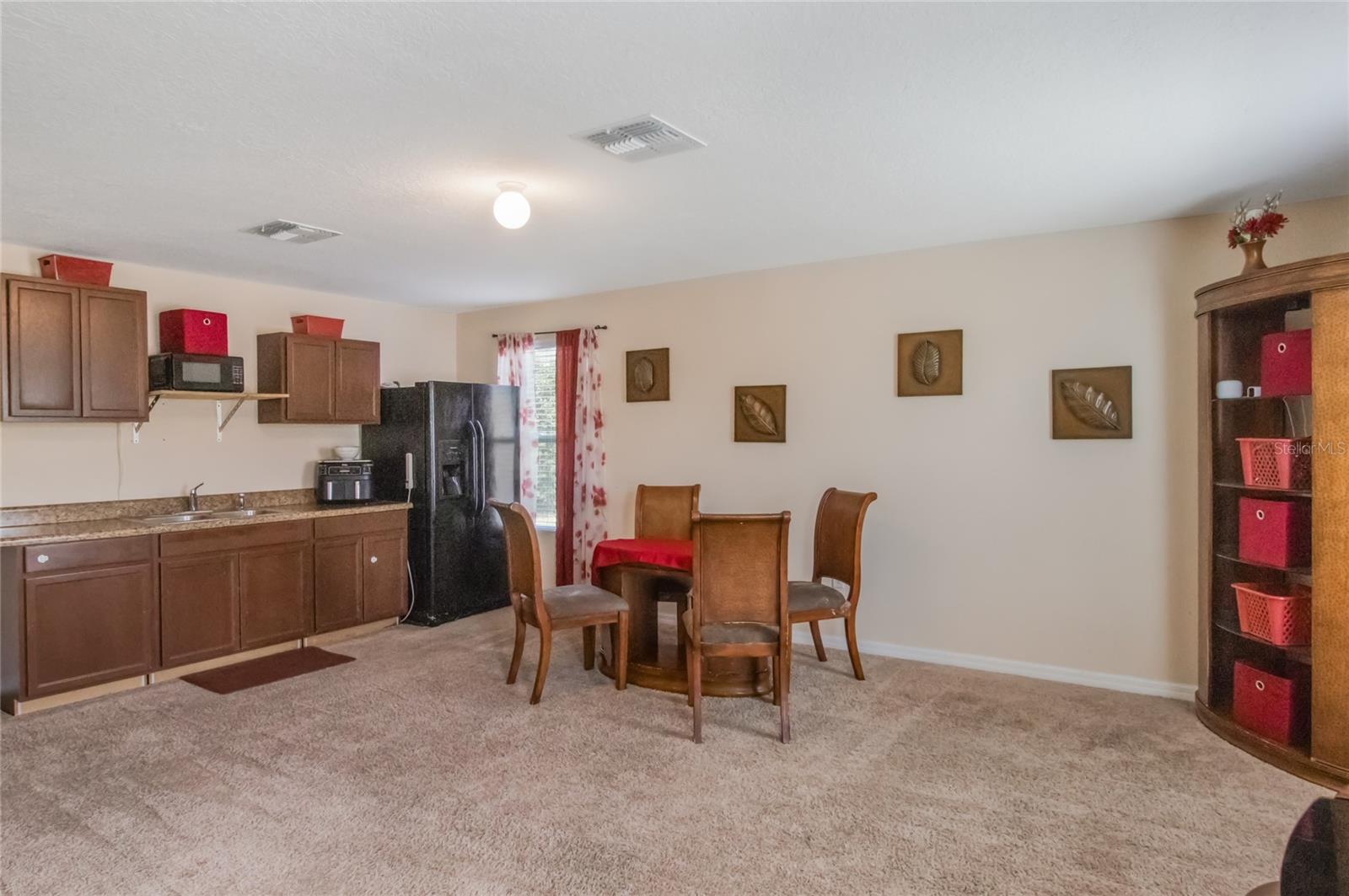 Image 17 of 54 For 210 Lazy Willow Drive