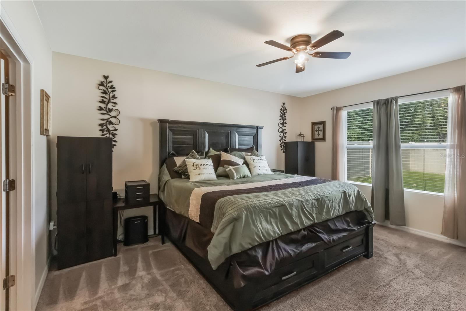 Image 19 of 54 For 210 Lazy Willow Drive