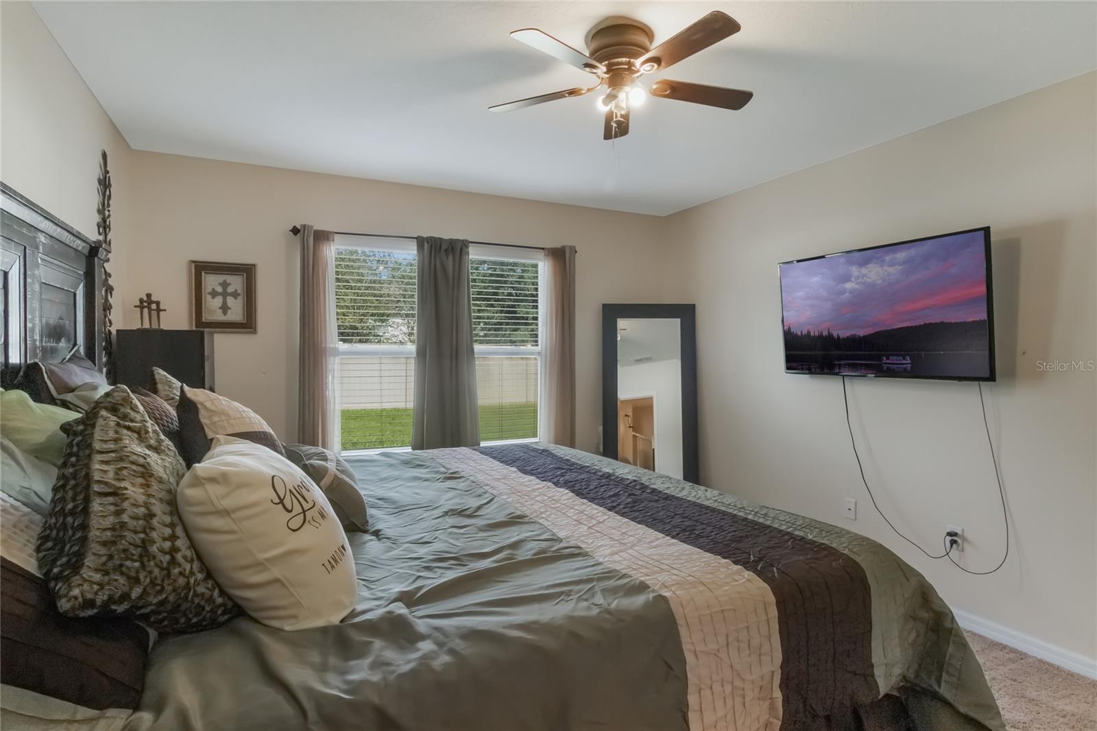 Image 21 of 54 For 210 Lazy Willow Drive