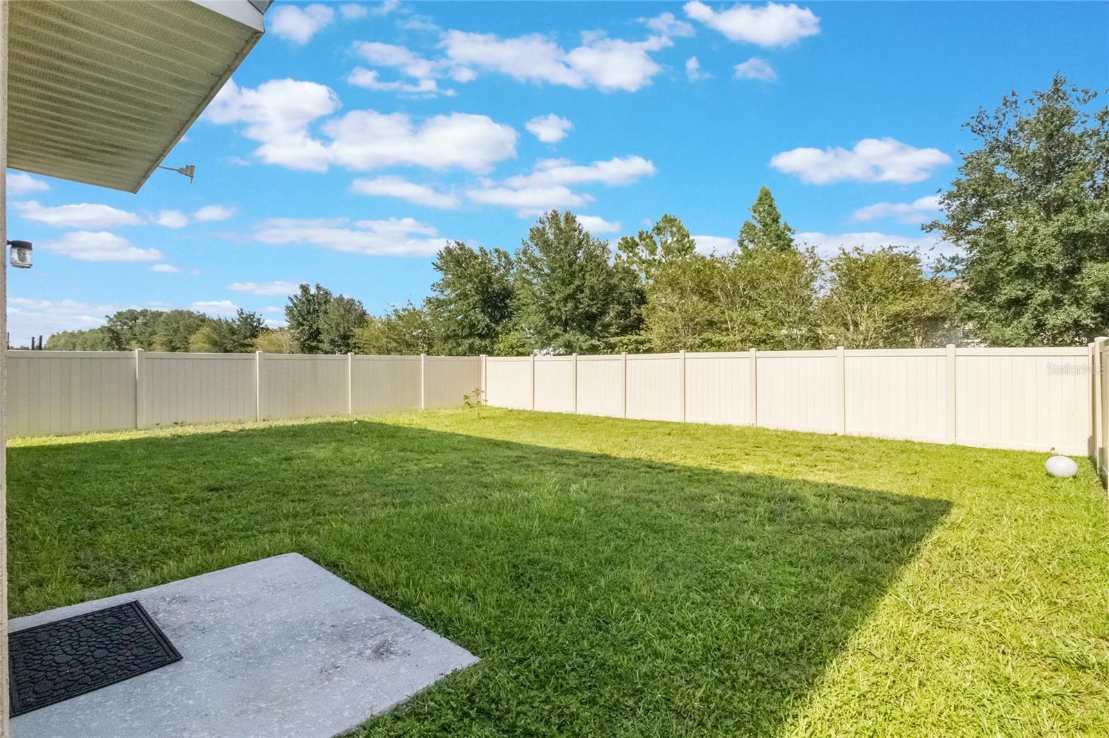 Image 37 of 54 For 210 Lazy Willow Drive
