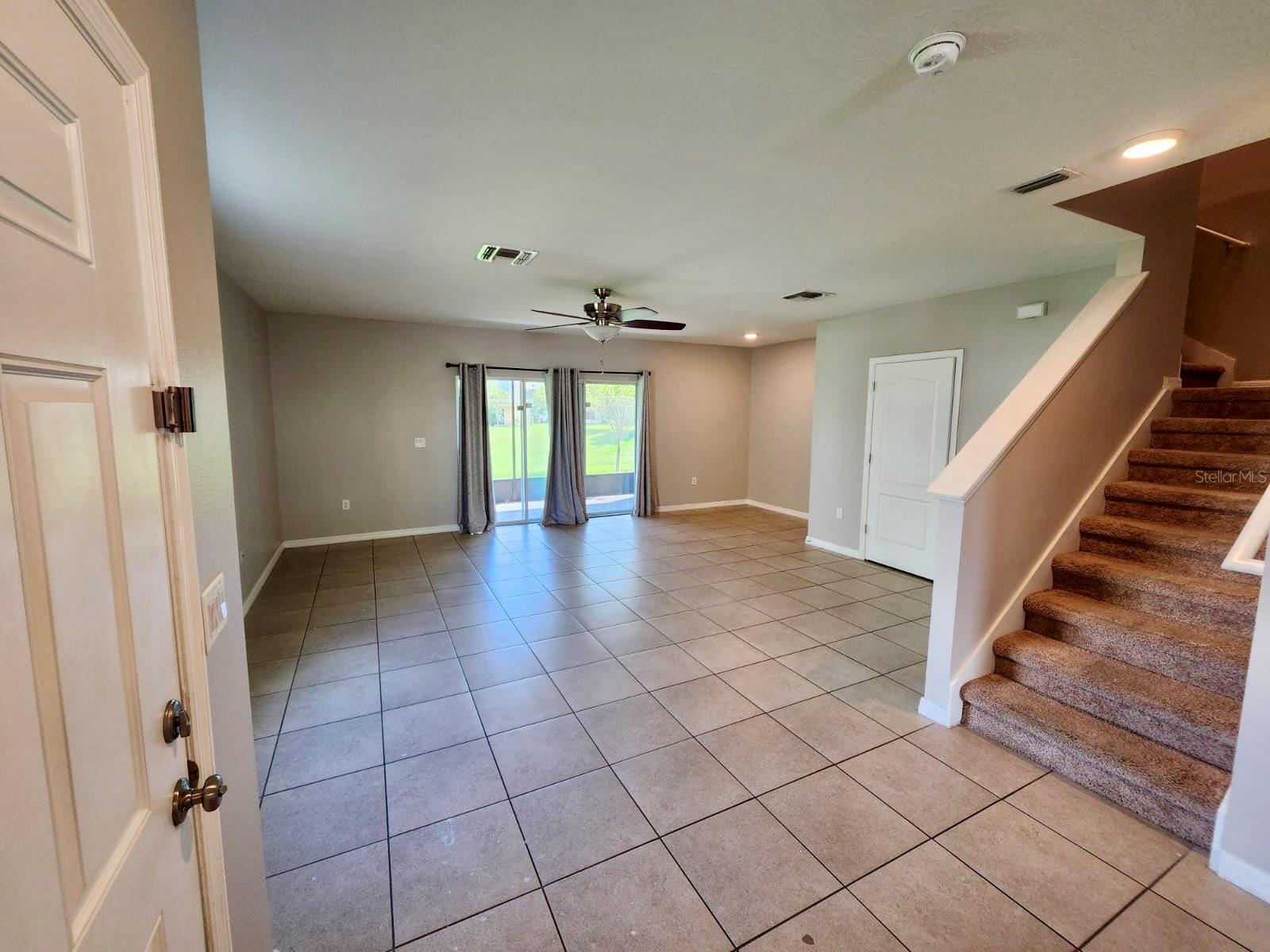 Image 5 of 41 For 335 Arbor Lakes Drive