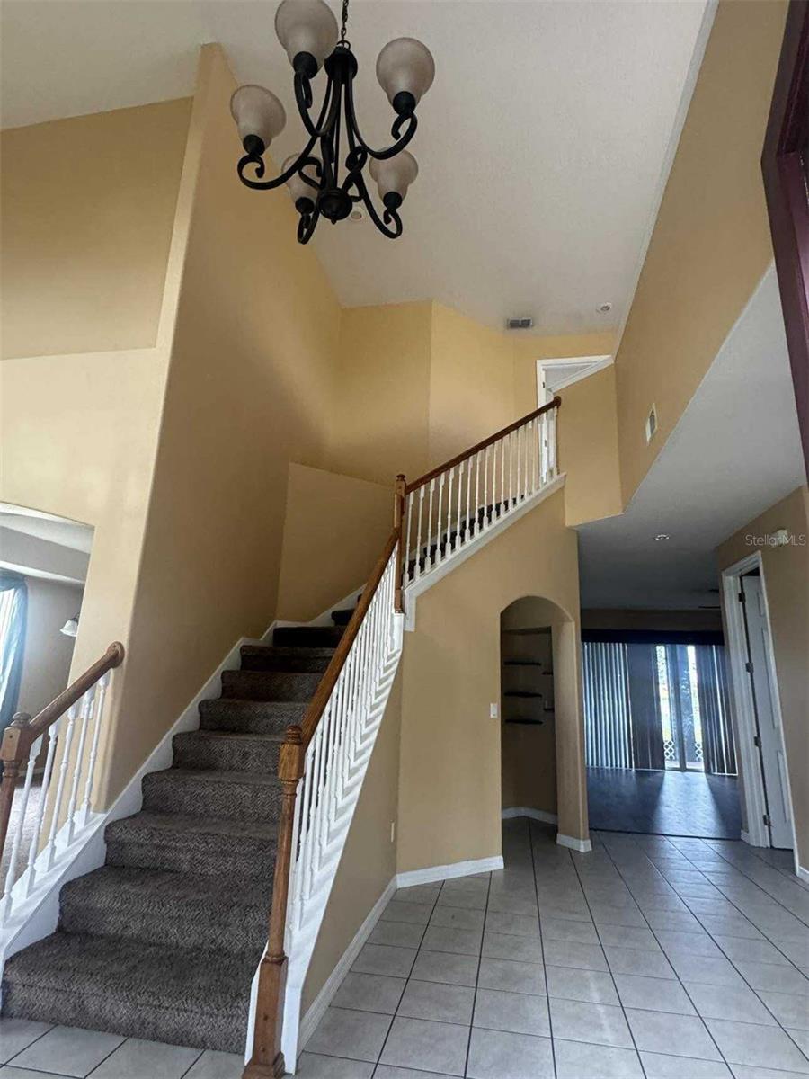 Image 2 of 9 For 2837 Sweetspire Circle