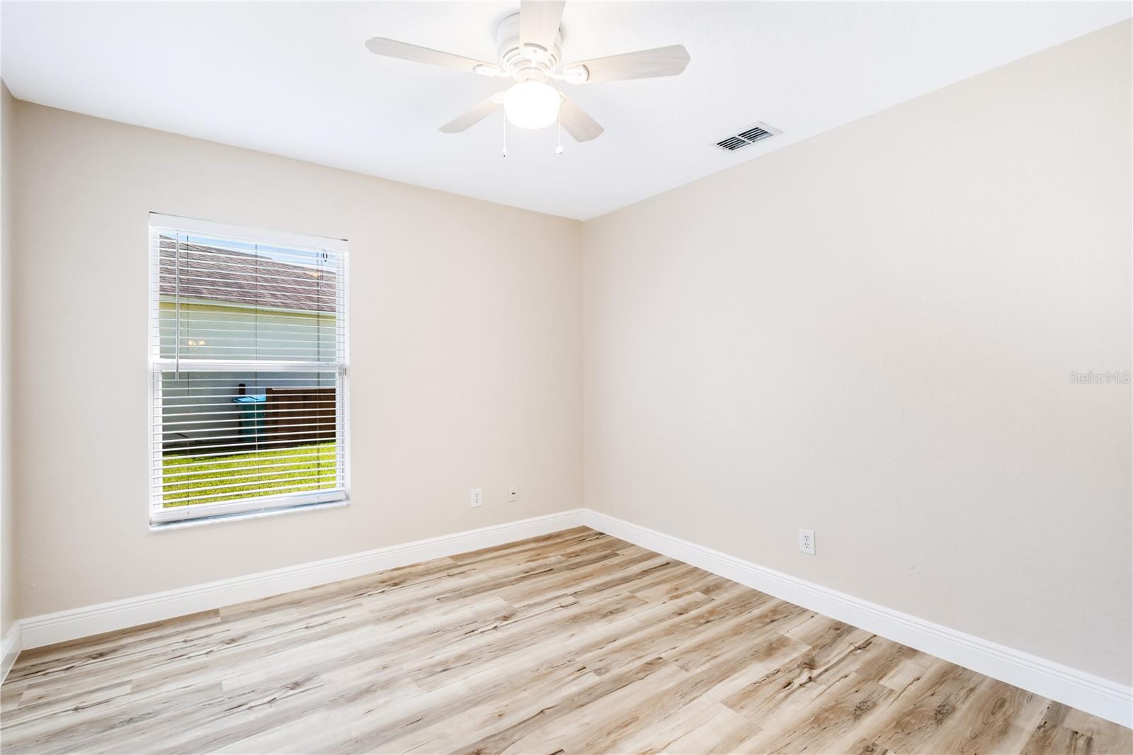 Image 21 of 29 For 4791 Adair Oak Drive