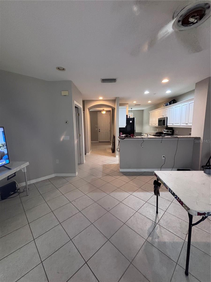 Image 4 of 10 For 5638 Simonton