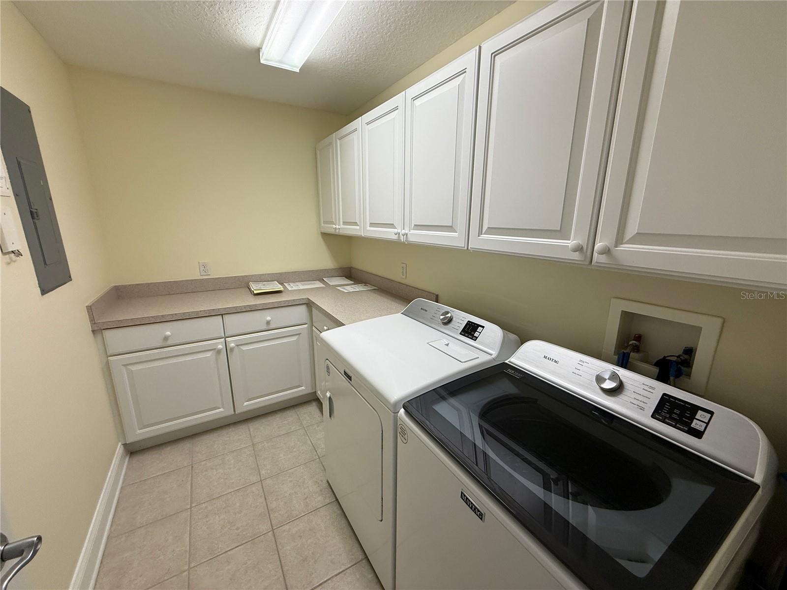 Image 11 of 12 For 225 Seminole Boulevard 412