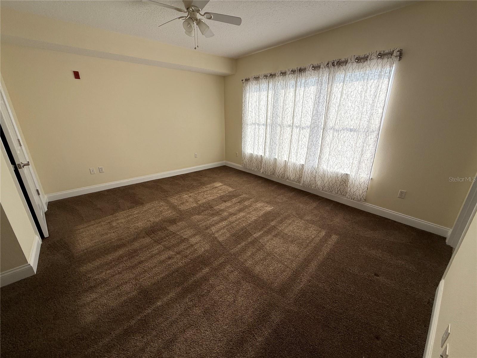 Image 4 of 12 For 225 Seminole Boulevard 412