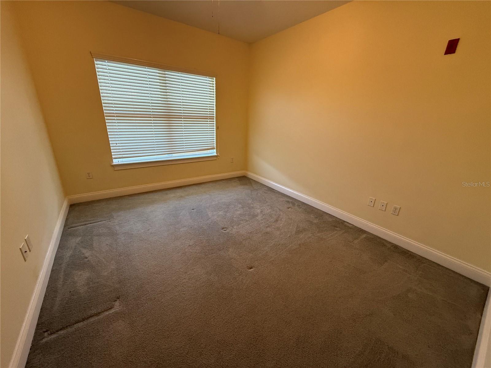 Image 9 of 12 For 225 Seminole Boulevard 412
