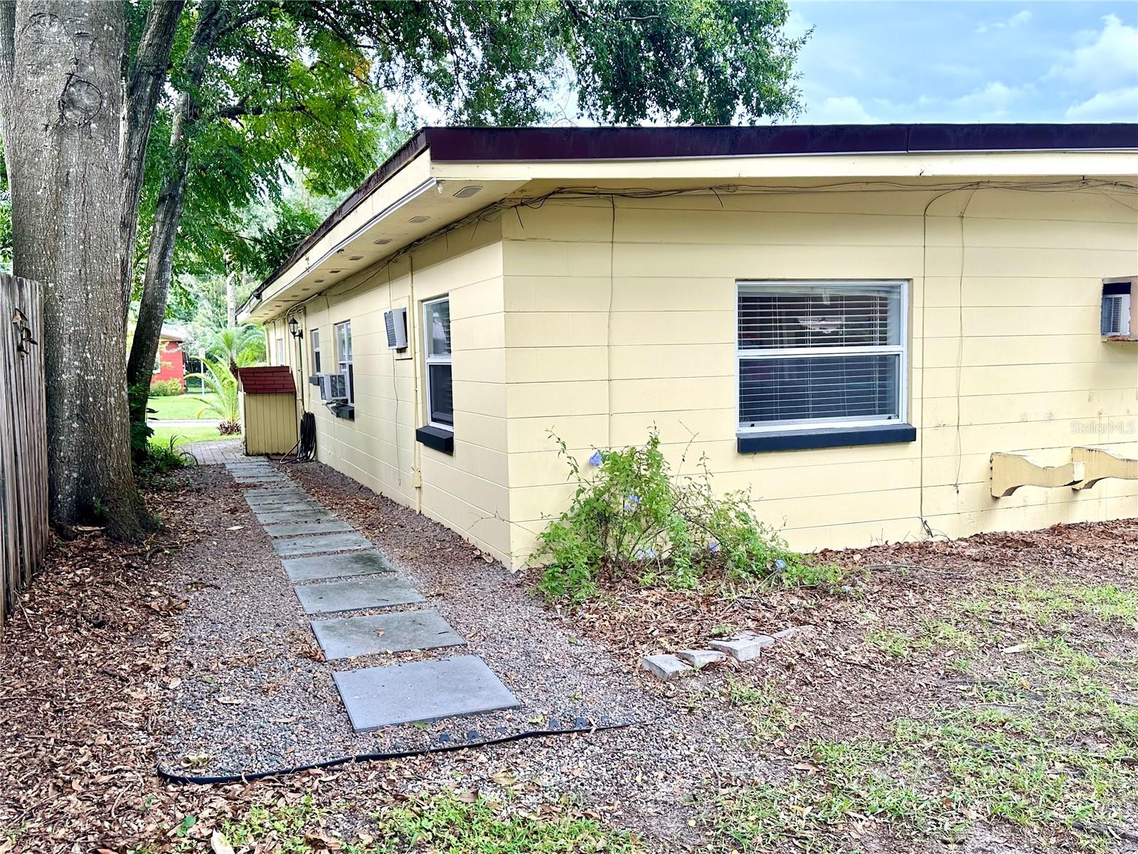 Image 16 of 16 For 1310 Esther Street