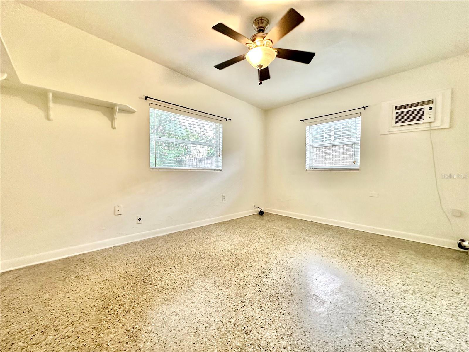 Image 9 of 16 For 1310 Esther Street