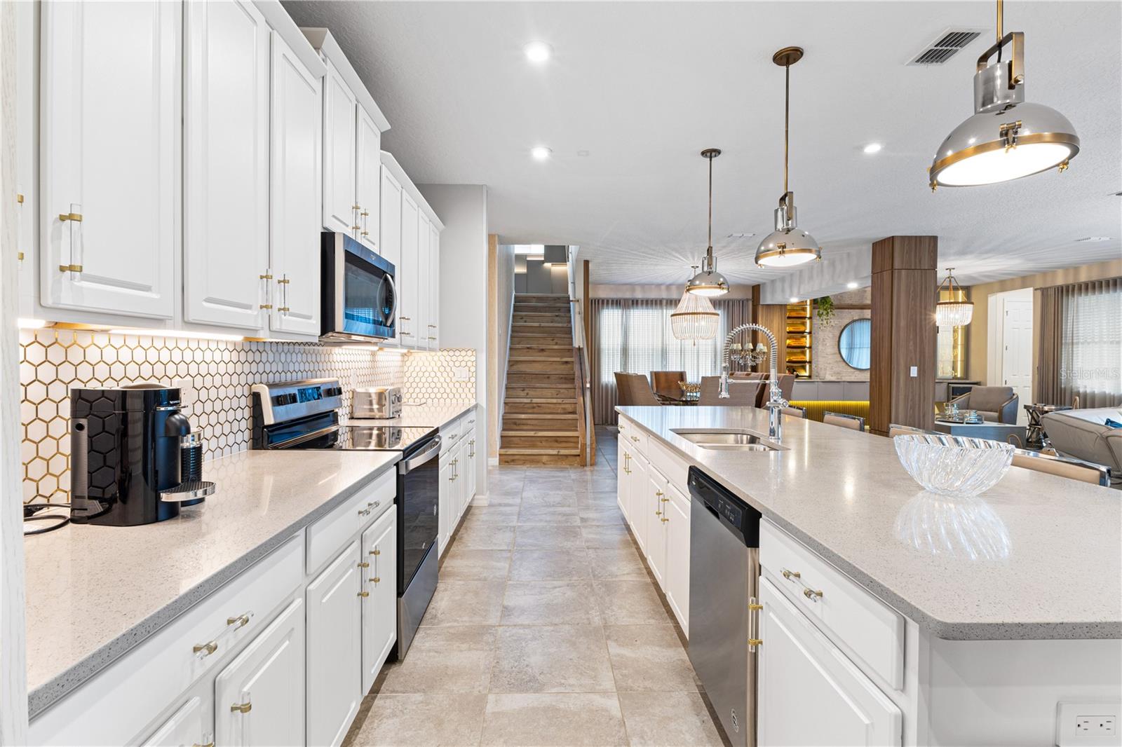 Image 30 of 85 For 8975 Amelia Downs Trail