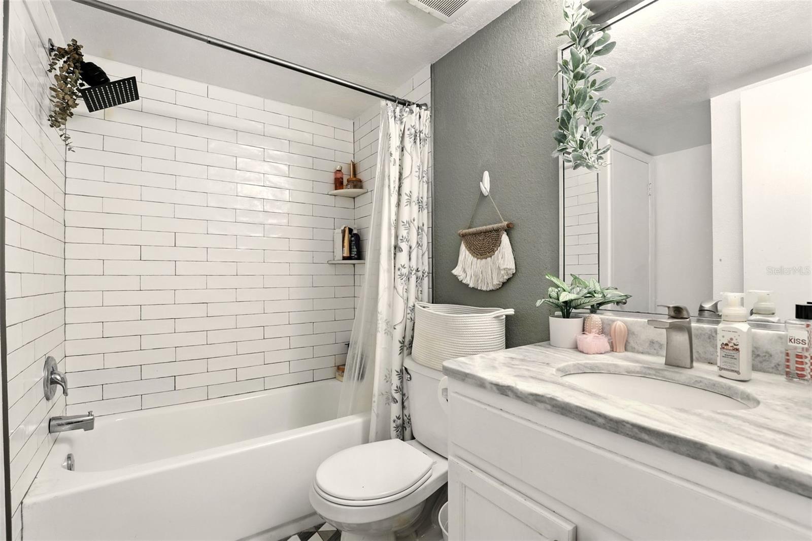 Image 13 of 21 For 3124 Plaza Terrace Drive 3124