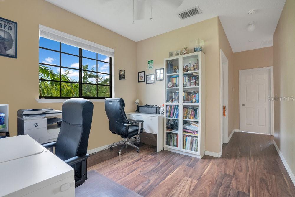 Image 21 of 38 For 9527 Muse Place