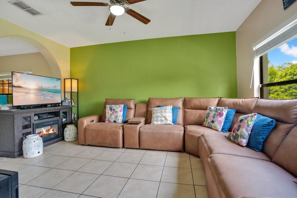 Image 7 of 38 For 9527 Muse Place