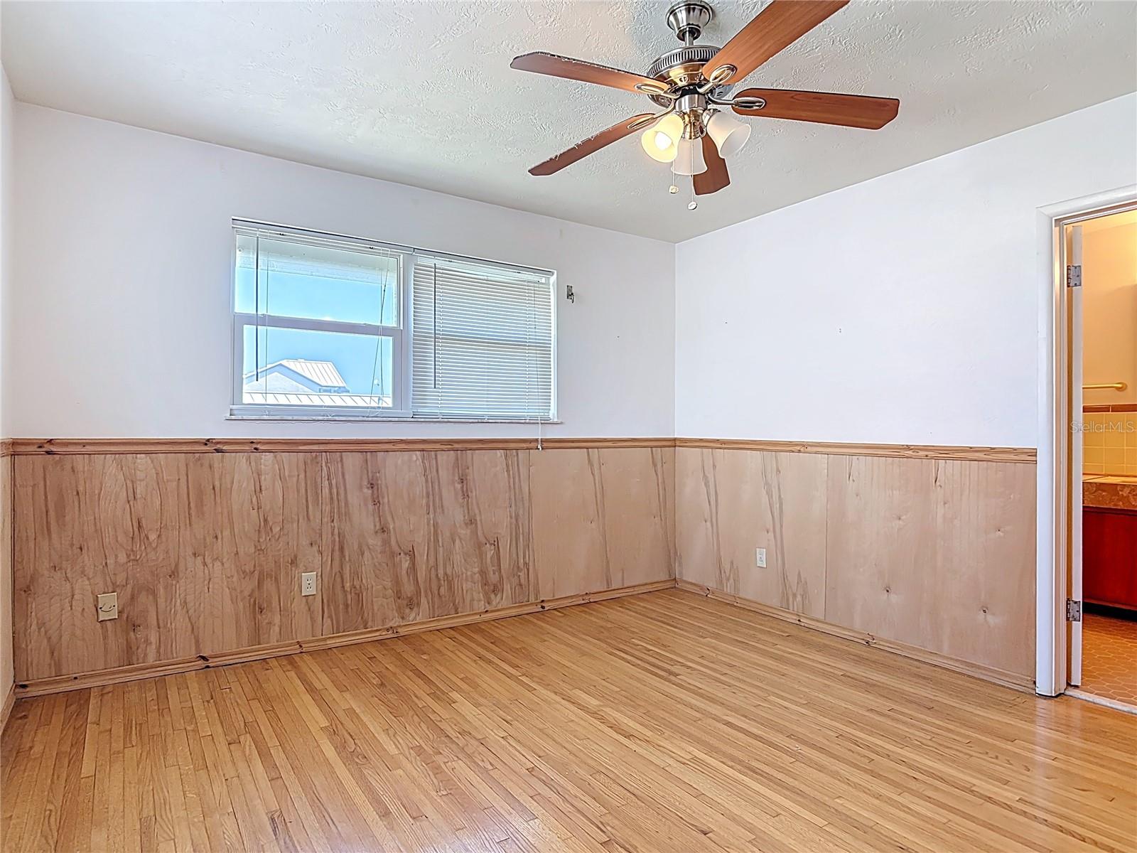 Image 47 of 84 For 4249 Atlantic Avenue