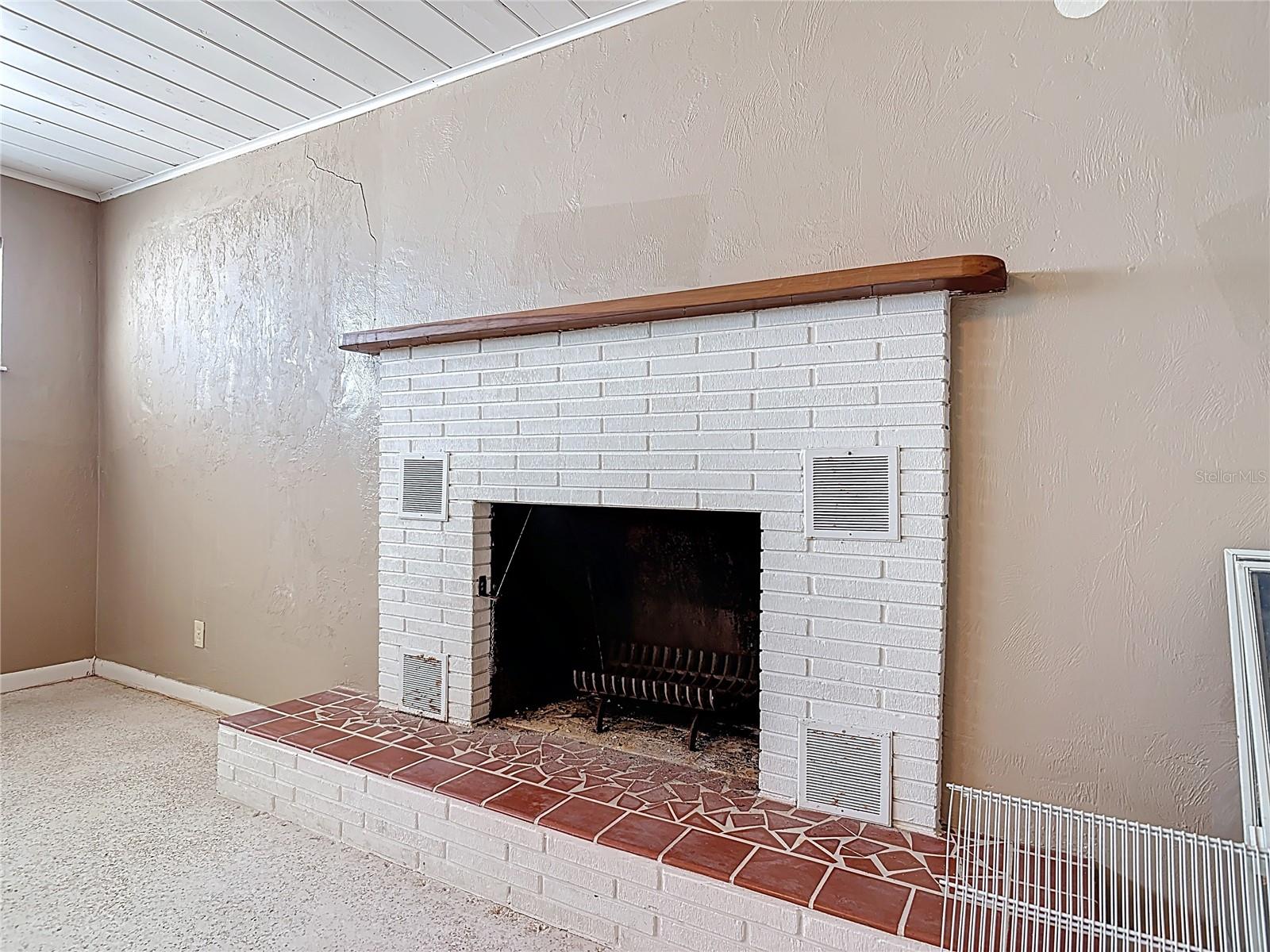 Image 60 of 84 For 4249 Atlantic Avenue