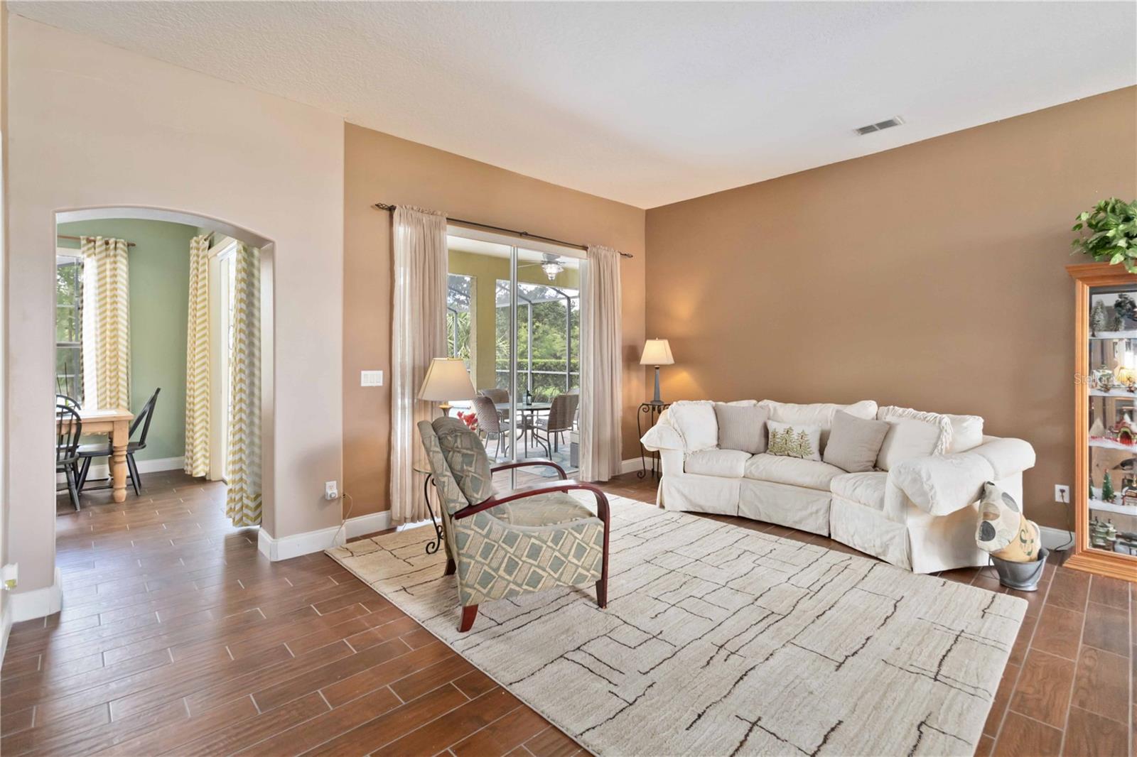 Image 11 of 69 For 817 Shallow Brook Avenue