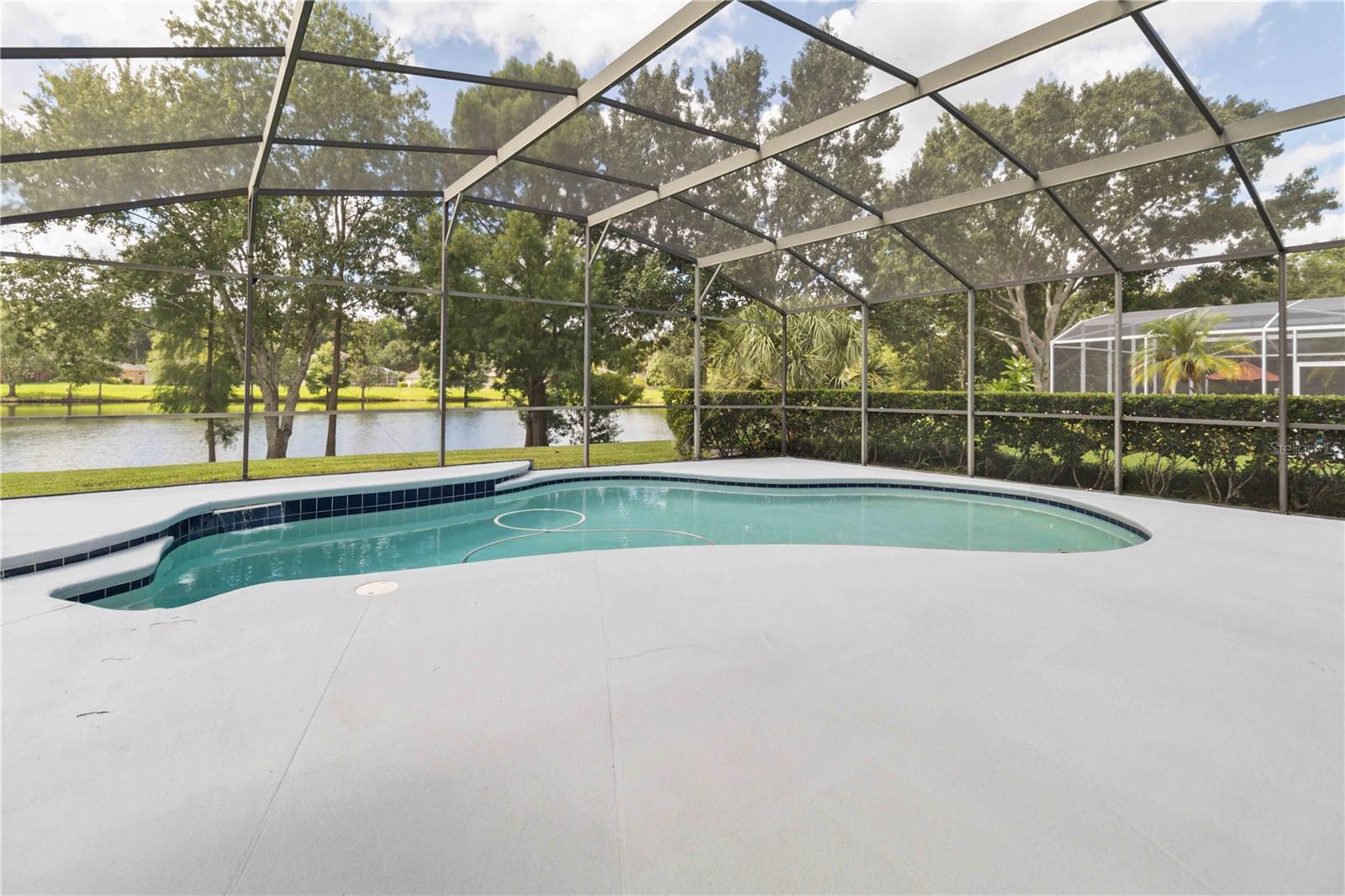 Image 14 of 69 For 817 Shallow Brook Avenue