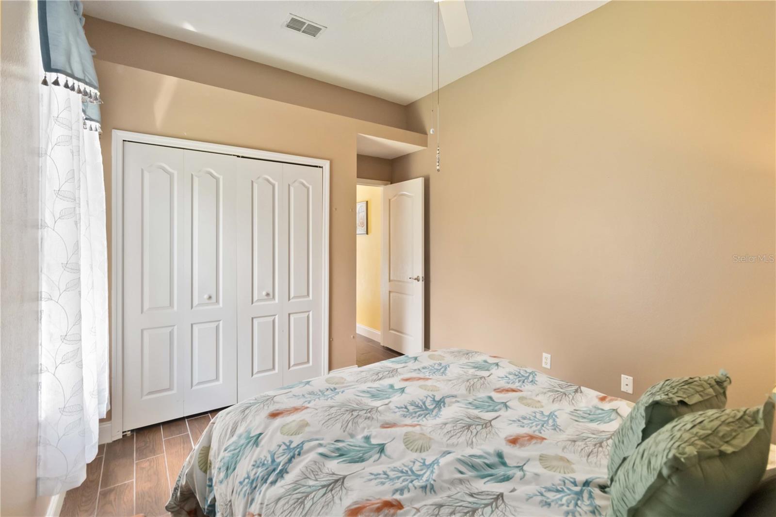 Image 42 of 69 For 817 Shallow Brook Avenue