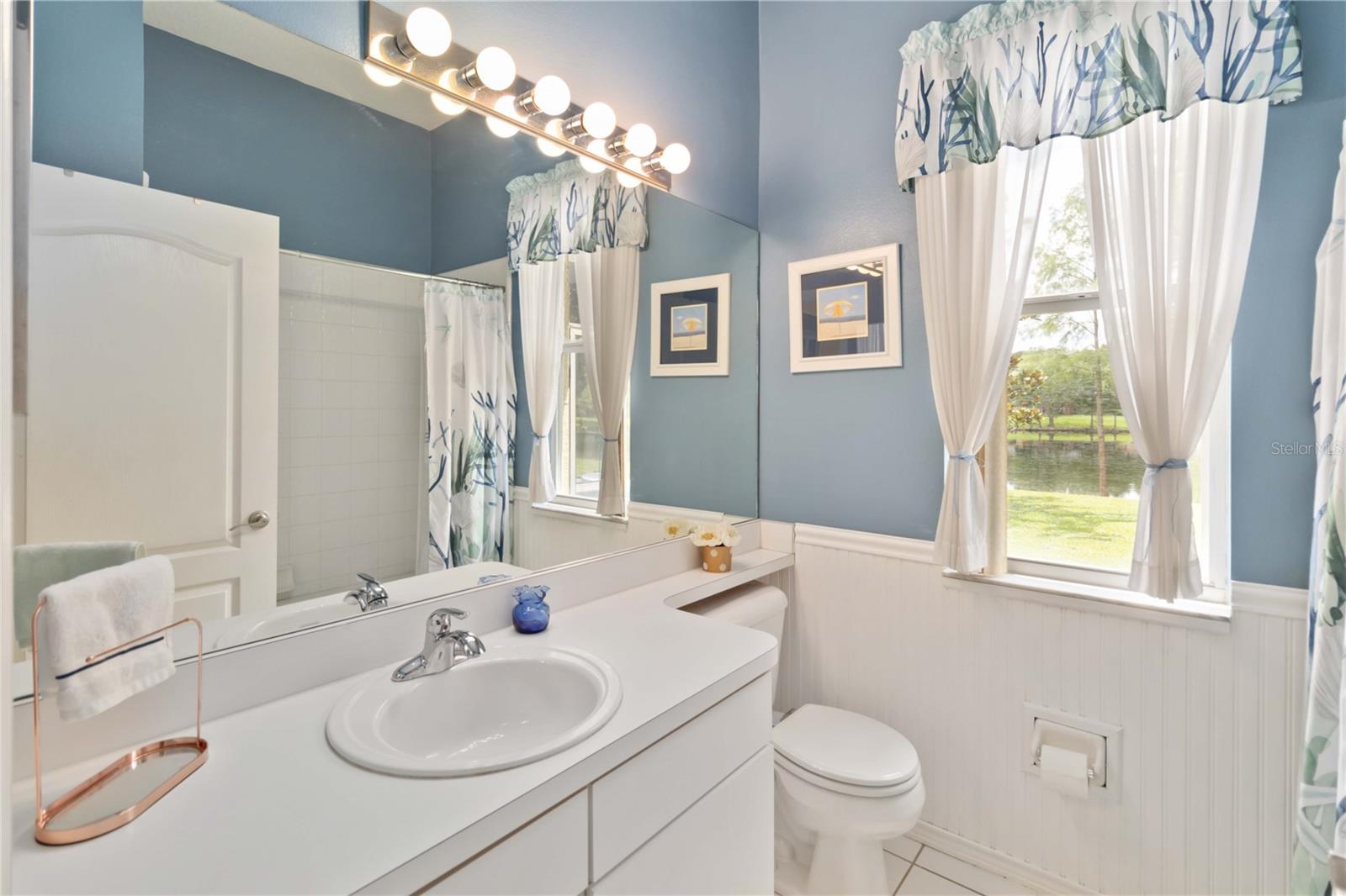 Image 44 of 69 For 817 Shallow Brook Avenue