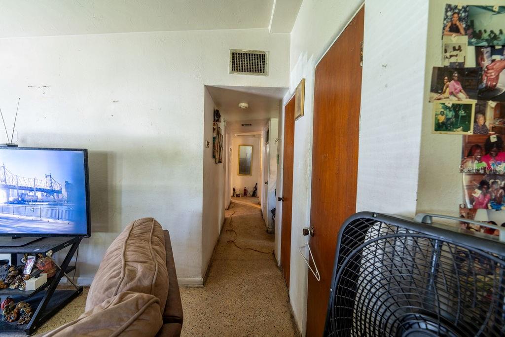 Image 4 of 15 For 4102 Lake Lawne Avenue