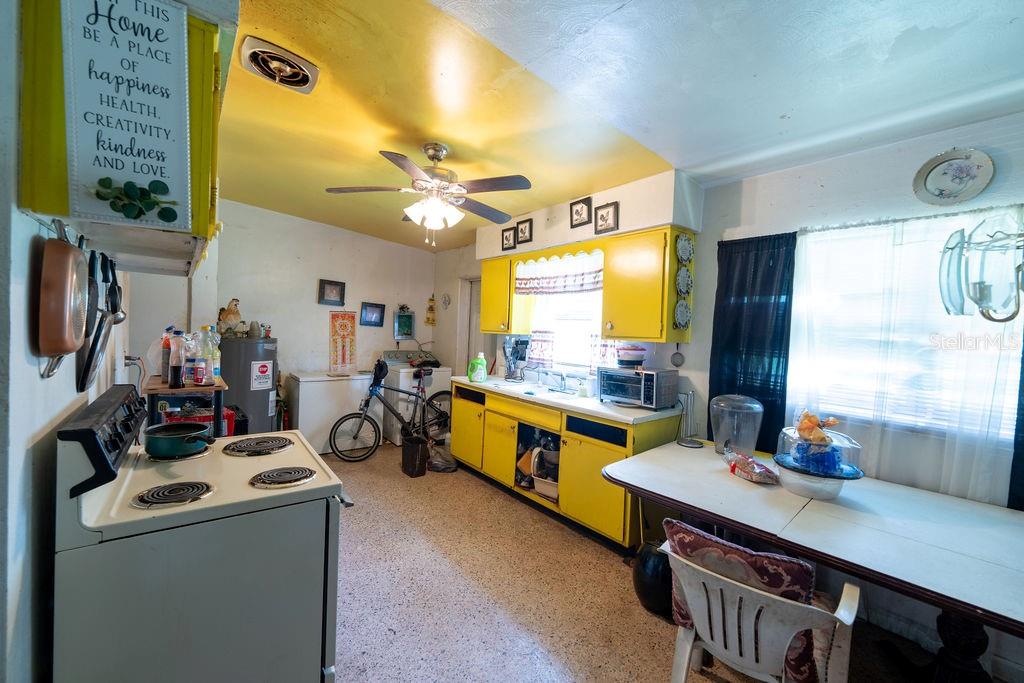 Image 6 of 15 For 4102 Lake Lawne Avenue