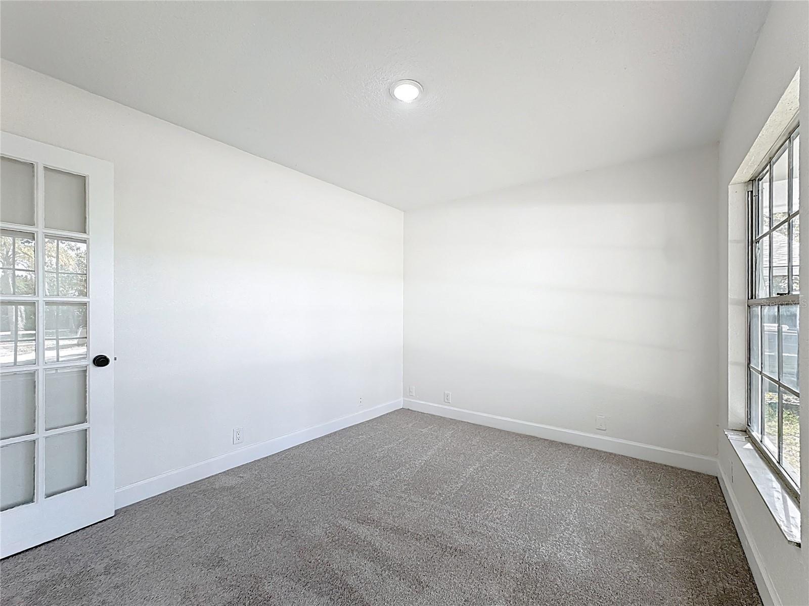 Image 16 of 73 For 1028 Princess Gate Boulevard