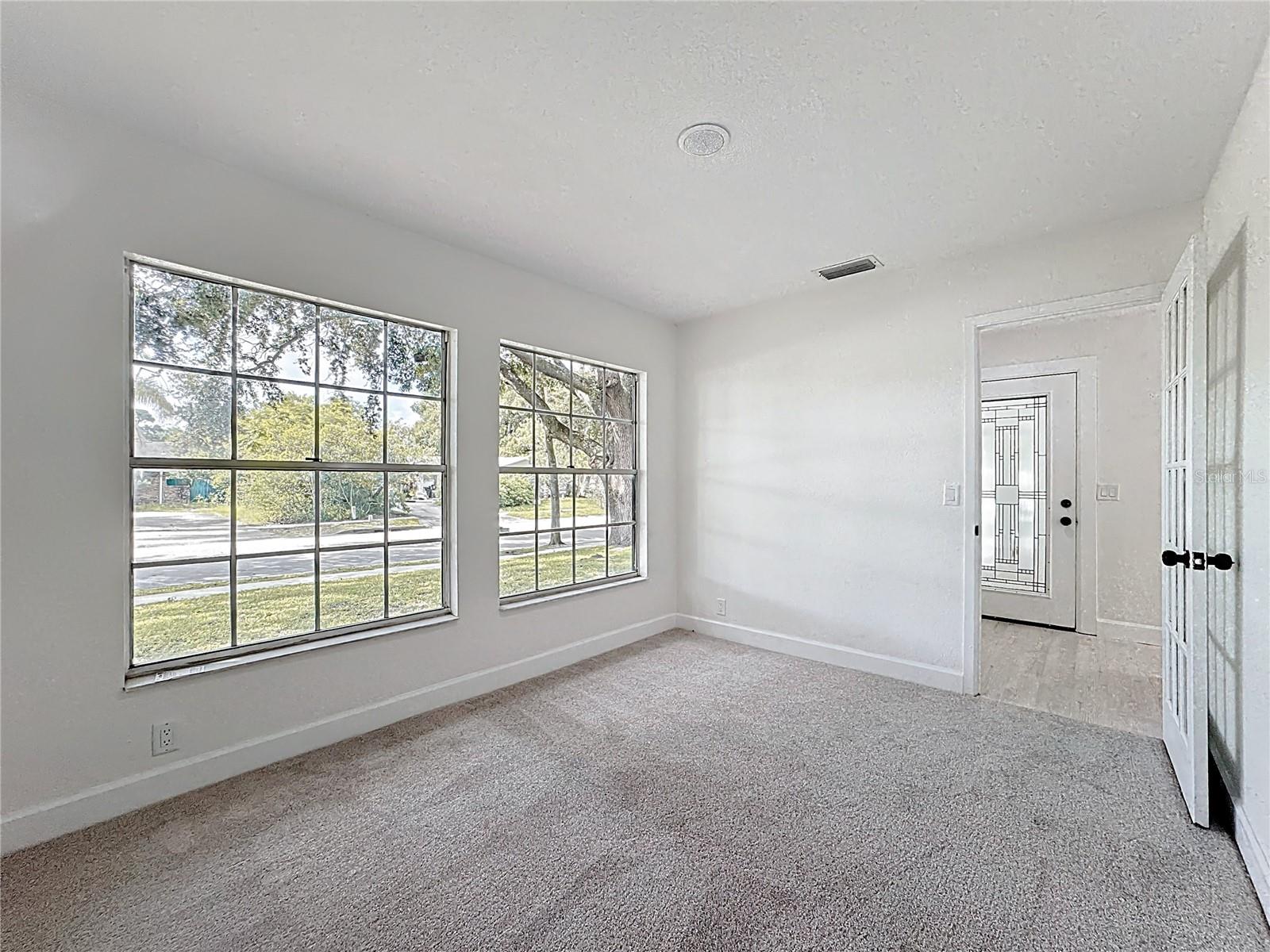 Image 17 of 73 For 1028 Princess Gate Boulevard