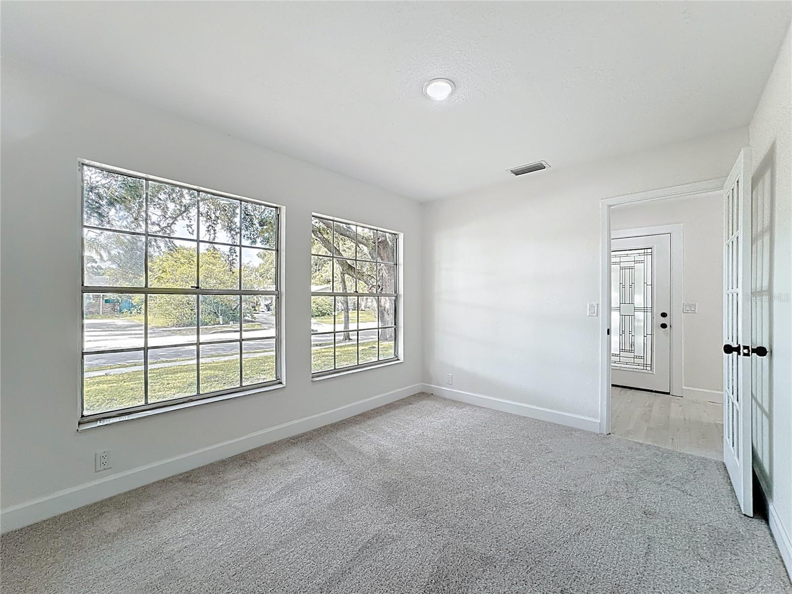 Image 18 of 73 For 1028 Princess Gate Boulevard