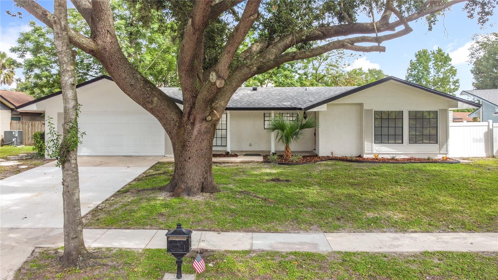 Image 8 of 73 For 1028 Princess Gate Boulevard