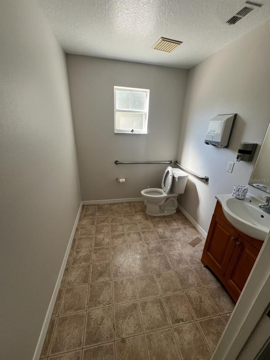 Image 3 of 13 For 111 Randolph Avenue