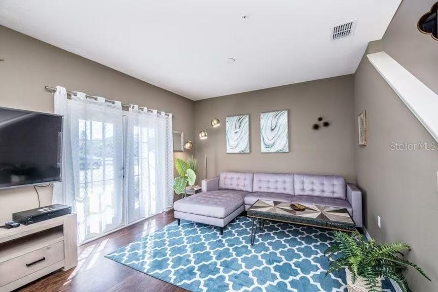 Image 6 of 31 For 8951 Shine Drive 1