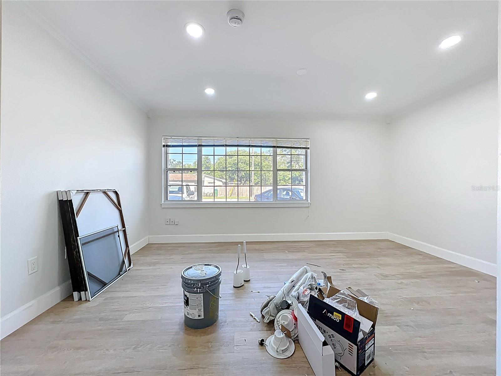 Image 18 of 72 For 507 East Street