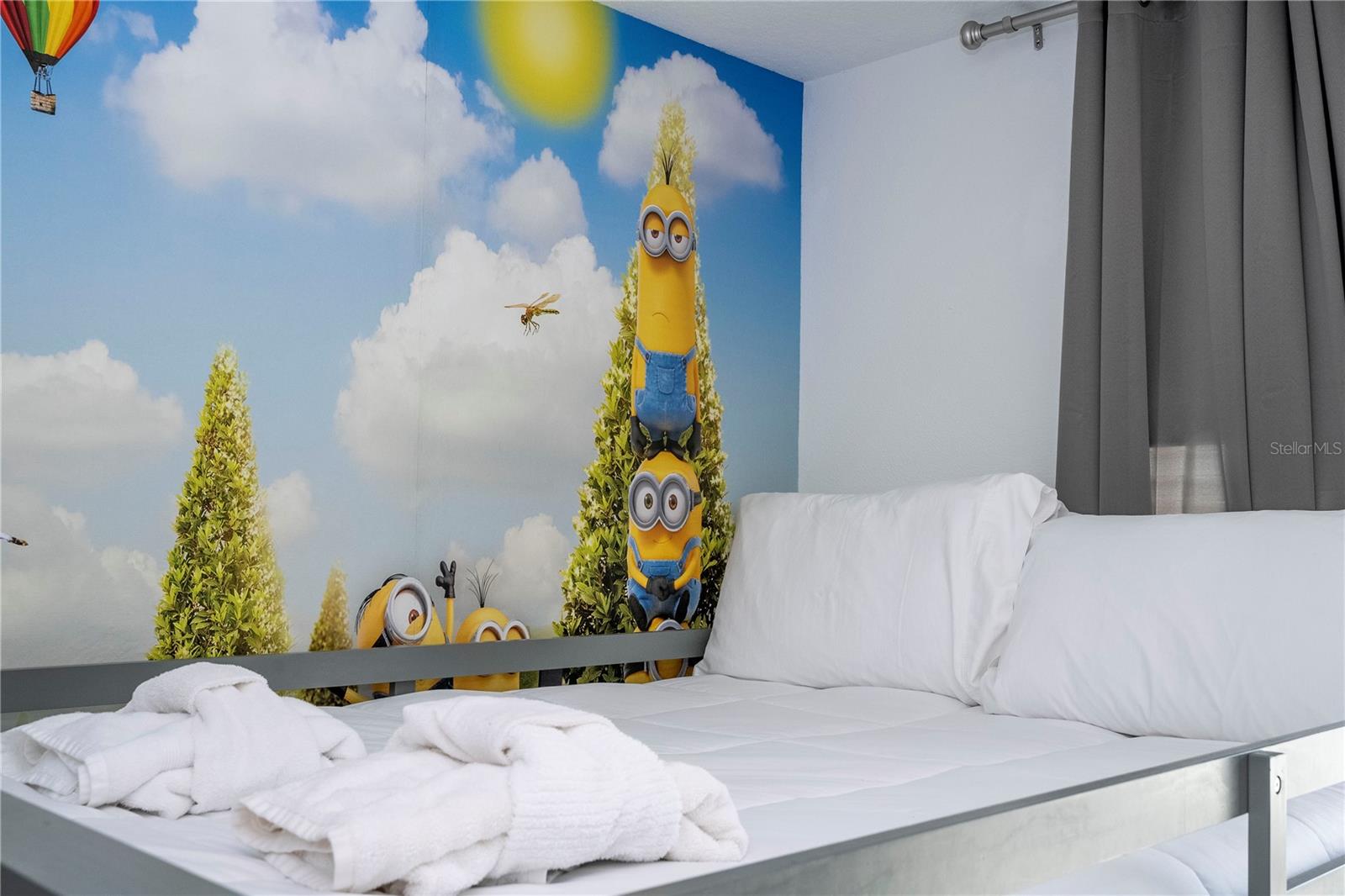 Image 17 of 96 For 982 Splash Shot Place