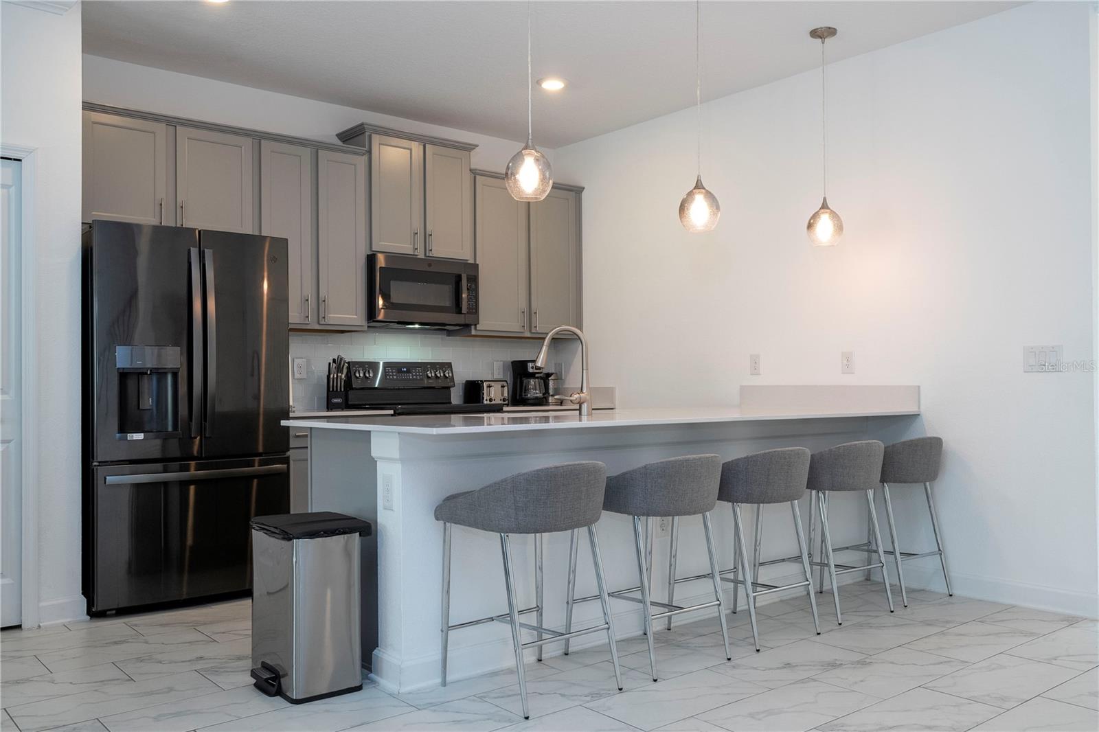 Image 32 of 96 For 982 Splash Shot Place