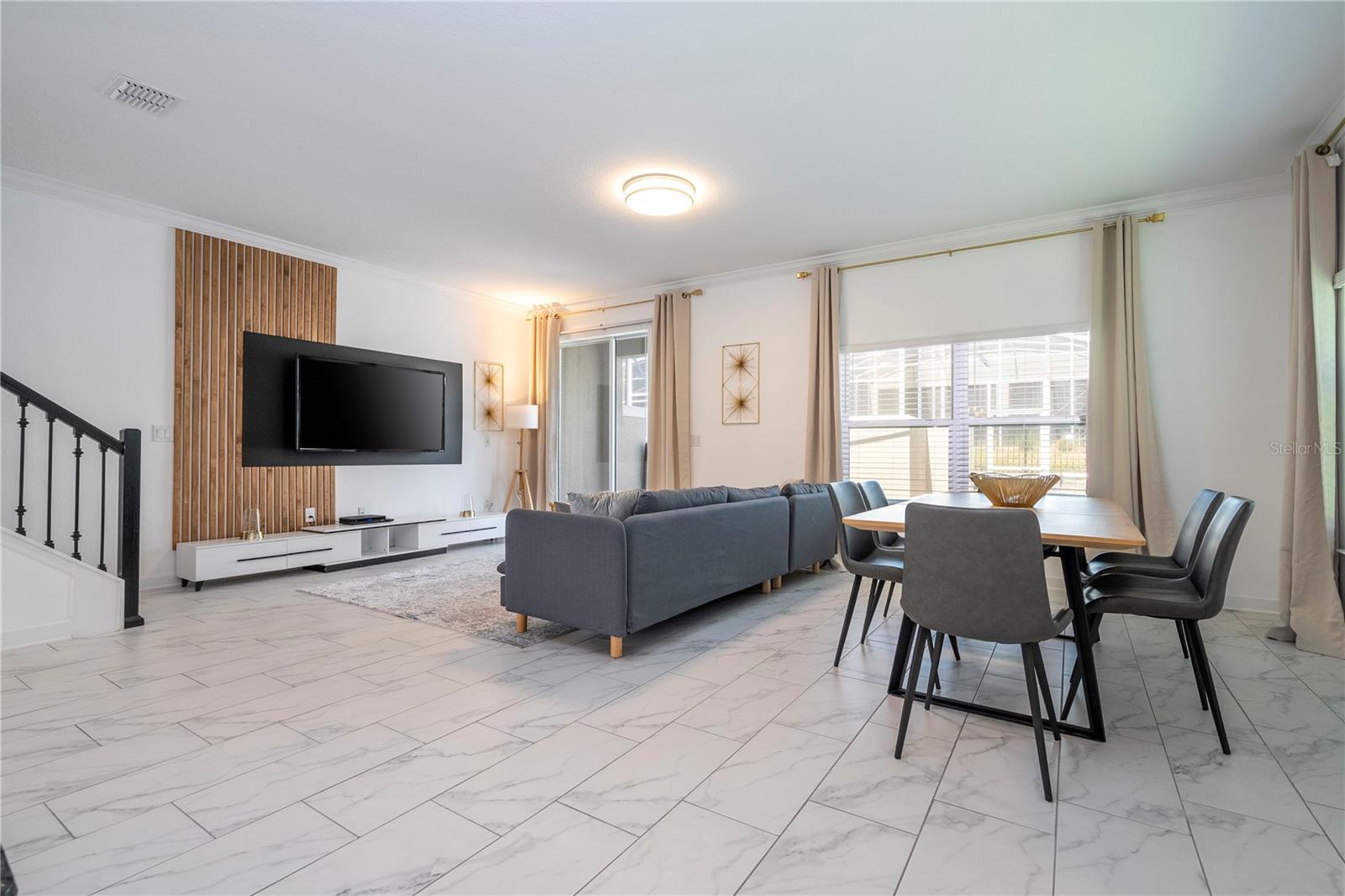 Image 37 of 96 For 982 Splash Shot Place