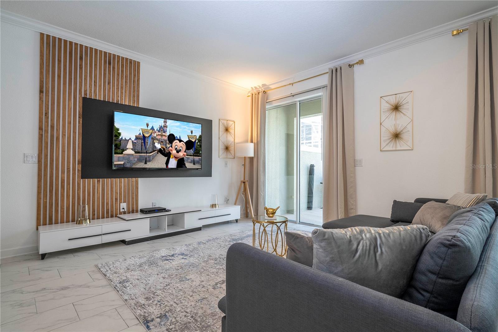 Image 39 of 96 For 982 Splash Shot Place