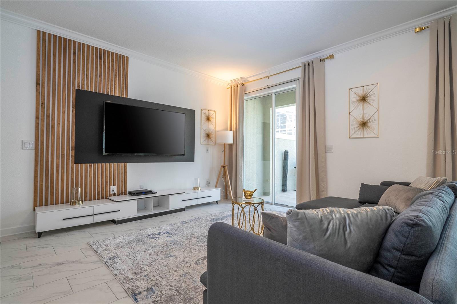 Image 40 of 96 For 982 Splash Shot Place