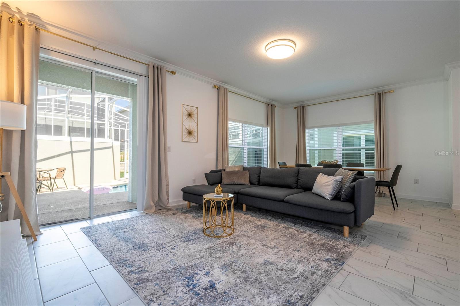 Image 43 of 96 For 982 Splash Shot Place