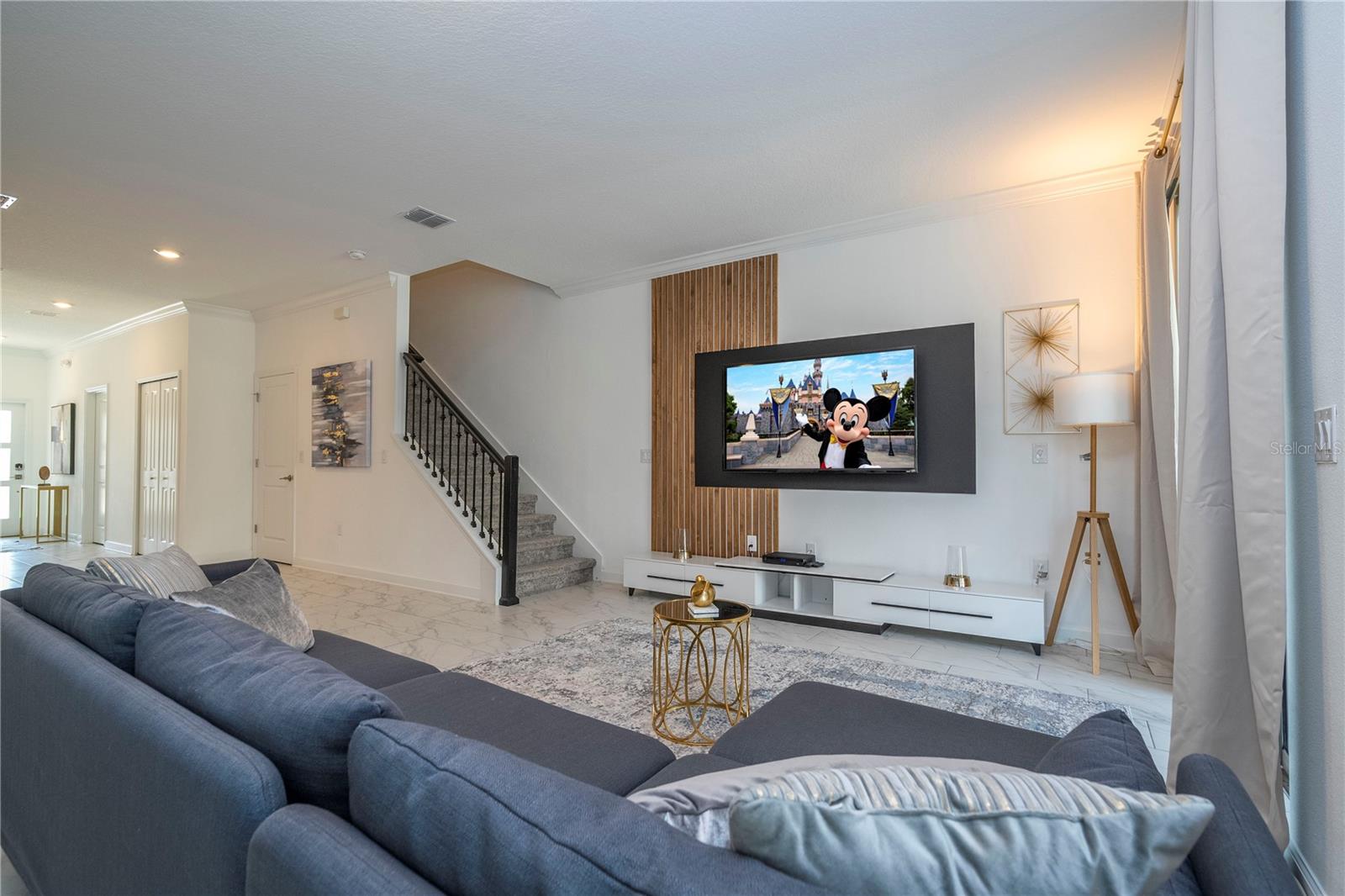 Image 45 of 96 For 982 Splash Shot Place