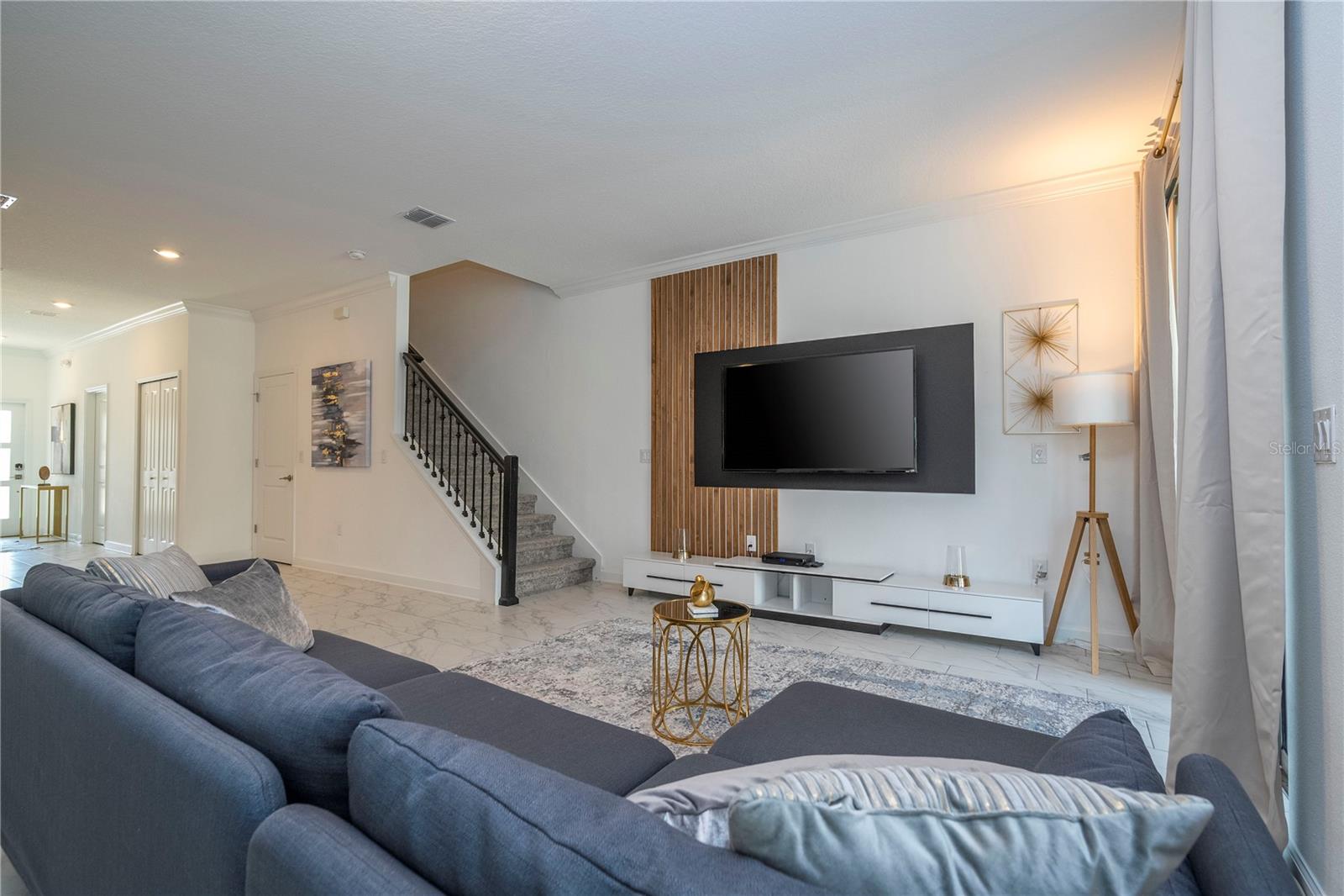 Image 46 of 96 For 982 Splash Shot Place